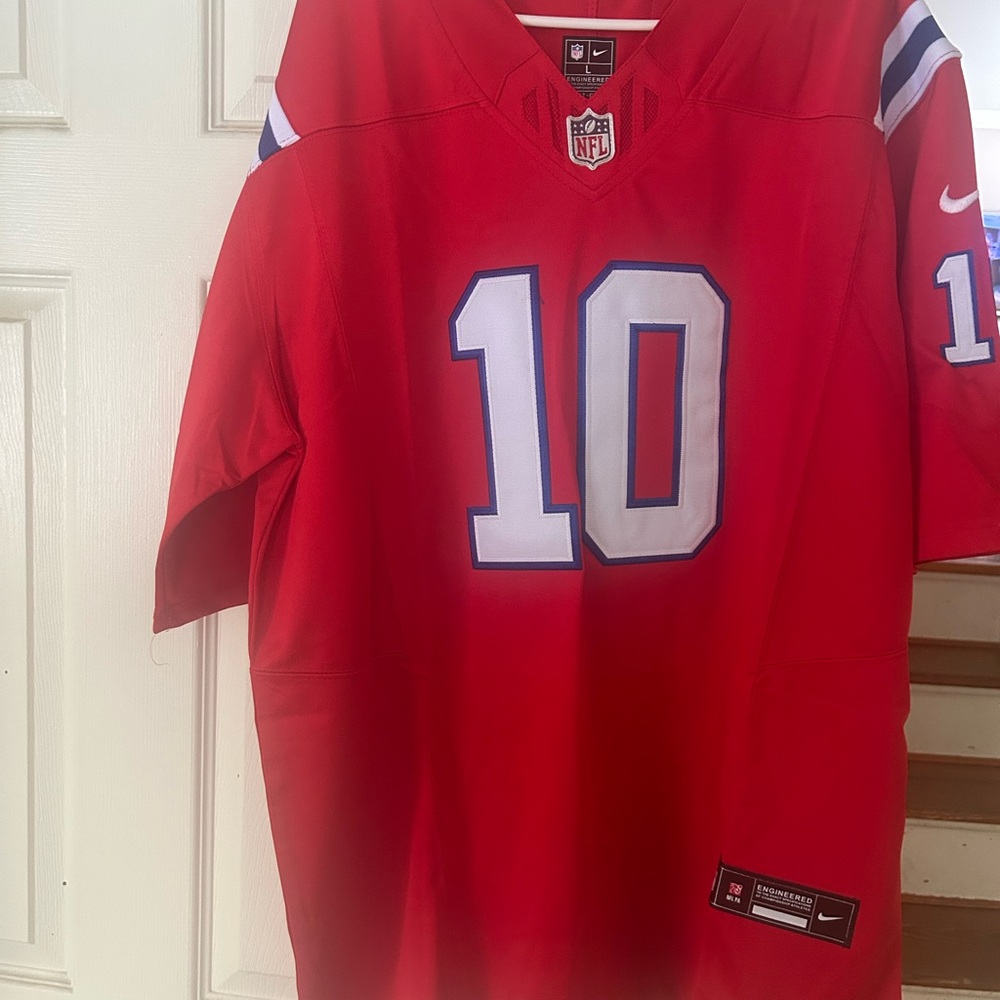 NFL NEW ENGLAND PATRIOTS DRAKE MAYE STITCHED MENS Jersey SIZE LARGE